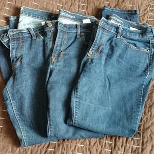 Three pairs of Old Navy Skinny Jeans size 10Short